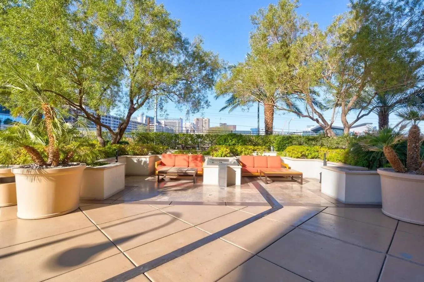 Mgm Balcony Strip F1 Race Views Luxury Penthouse Villa Las Vegas